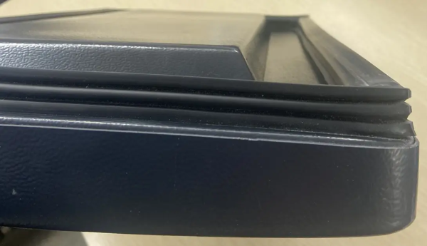 Двери (пластиковые) бокса хранения холодильной витрины с магнитным уплотнителем