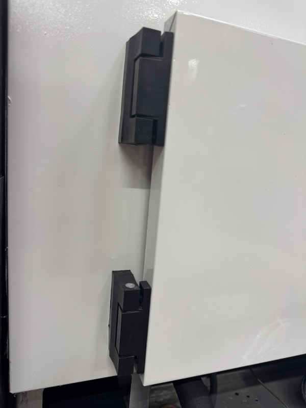 Петля дверей бокса хранения холодильной витрины